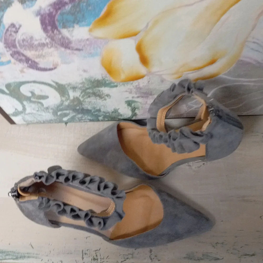 Charlotte Russe Gray, Pointed Toe, Ruffle Strap, Zip Back Heels - Picture 10 of 15